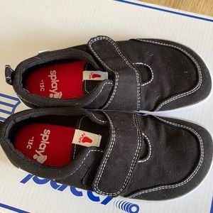 Kids Splay Shoes EXPLORE Coal Kids